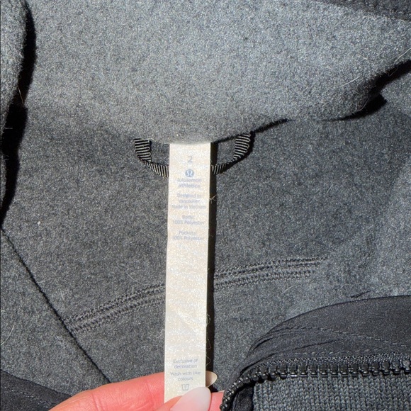 Lululemon jacket - Picture 3 of 4